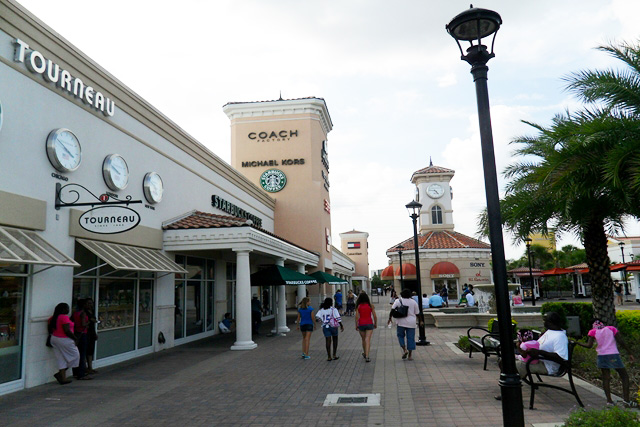 Premium Outlets International Drive 