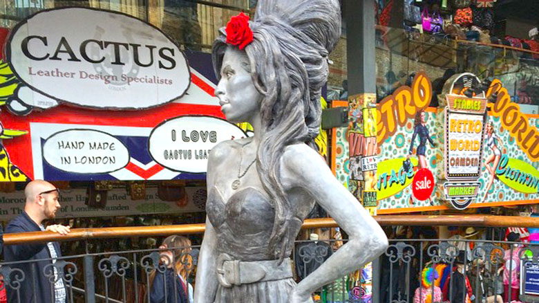 [pic=https://www.falandodeviagem.com.br/imagens20/CamdenTown2.jpg]