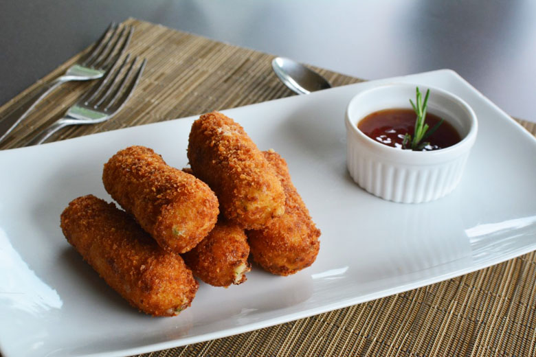 [pic=https://www.falandodeviagem.com.br/imagens20/restaurantecampobahia13.jpg]