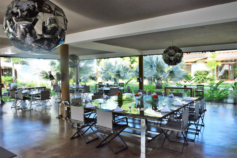 [pic=https://www.falandodeviagem.com.br/imagens20/restaurantecampobahia5.jpg]